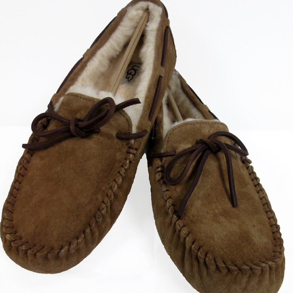 UGG Women’s Dakota